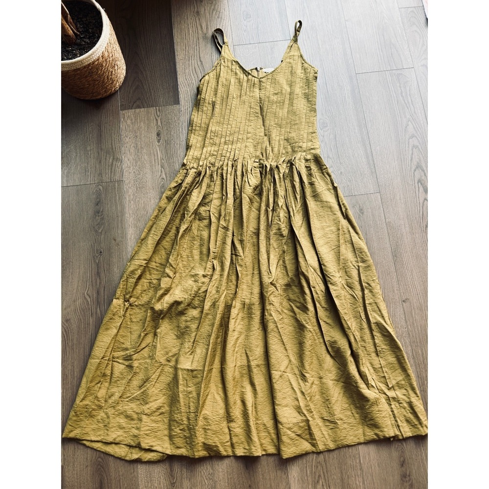 Tuckernuck Moon River Olive Green Pleated Midi Adjustable Straps V-Neck XS